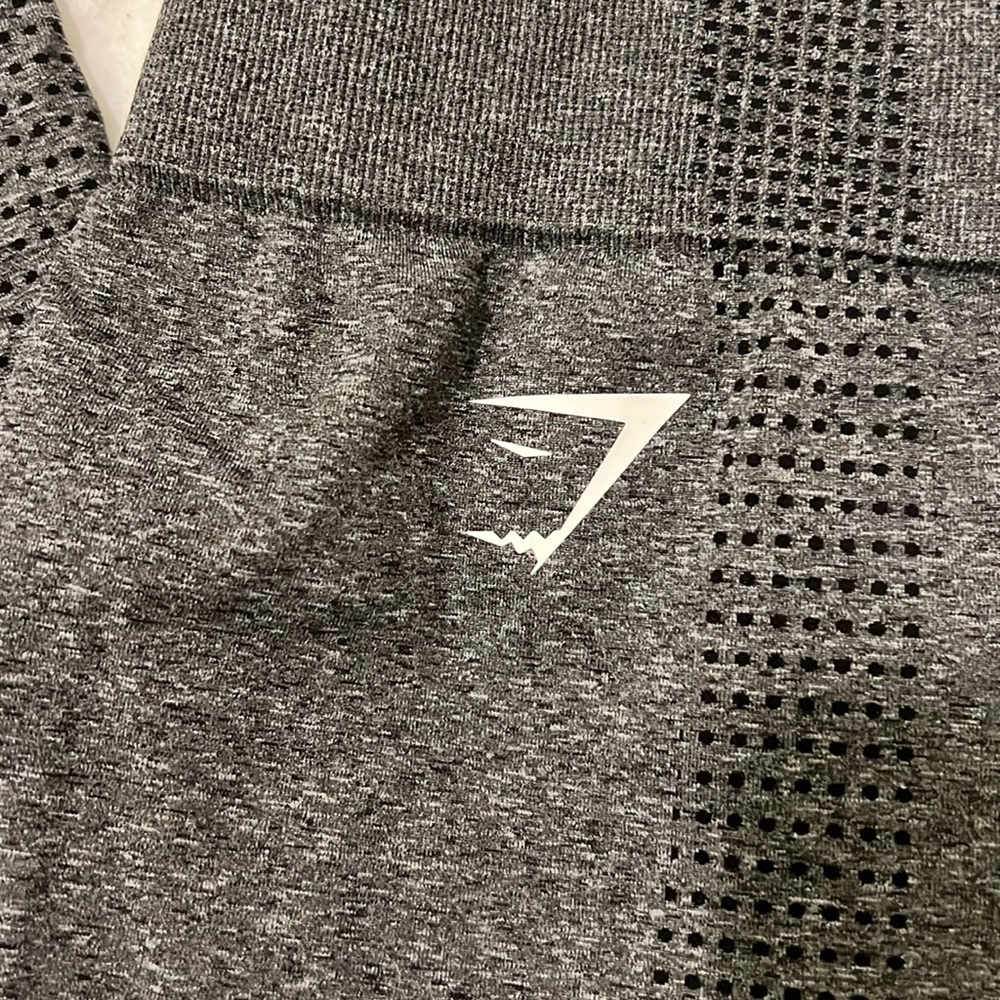 Gymshark set - Picture 5 of 7